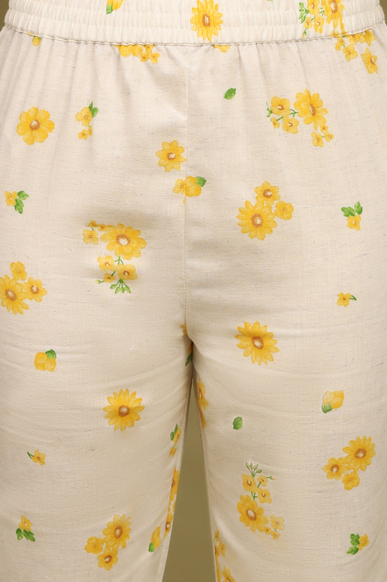 Off-White Floral Printed Rayon Flax Straight Kurta and Pants Co-ord Set