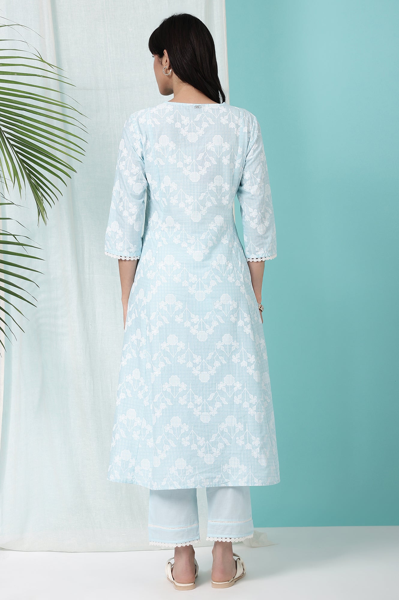Sky Blue Floral Printed Pure Cotton Straight Kurta and Pants Co-ord Set