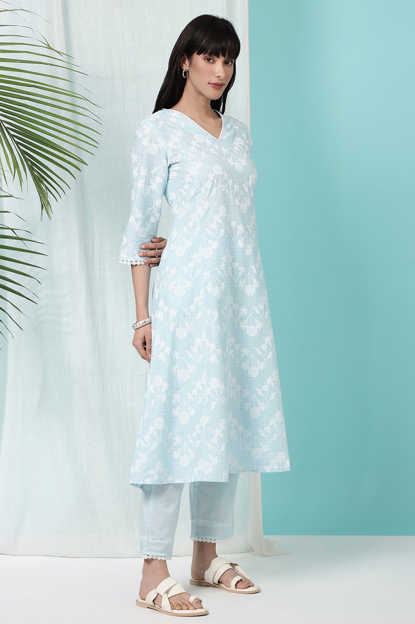 Sky Blue Floral Printed Pure Cotton Straight Kurta and Pants Co-ord Set