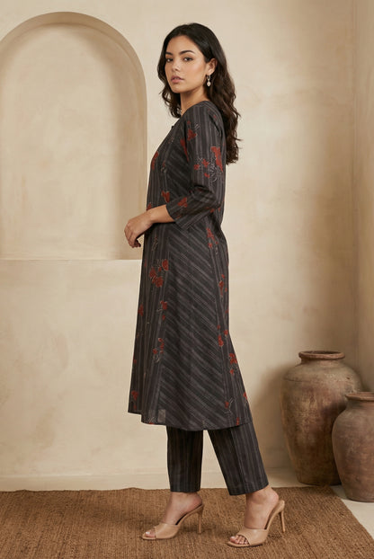 Charcoal Black Floral Printed Crepe Straight Kurta with Straight Pants Co-ord Set