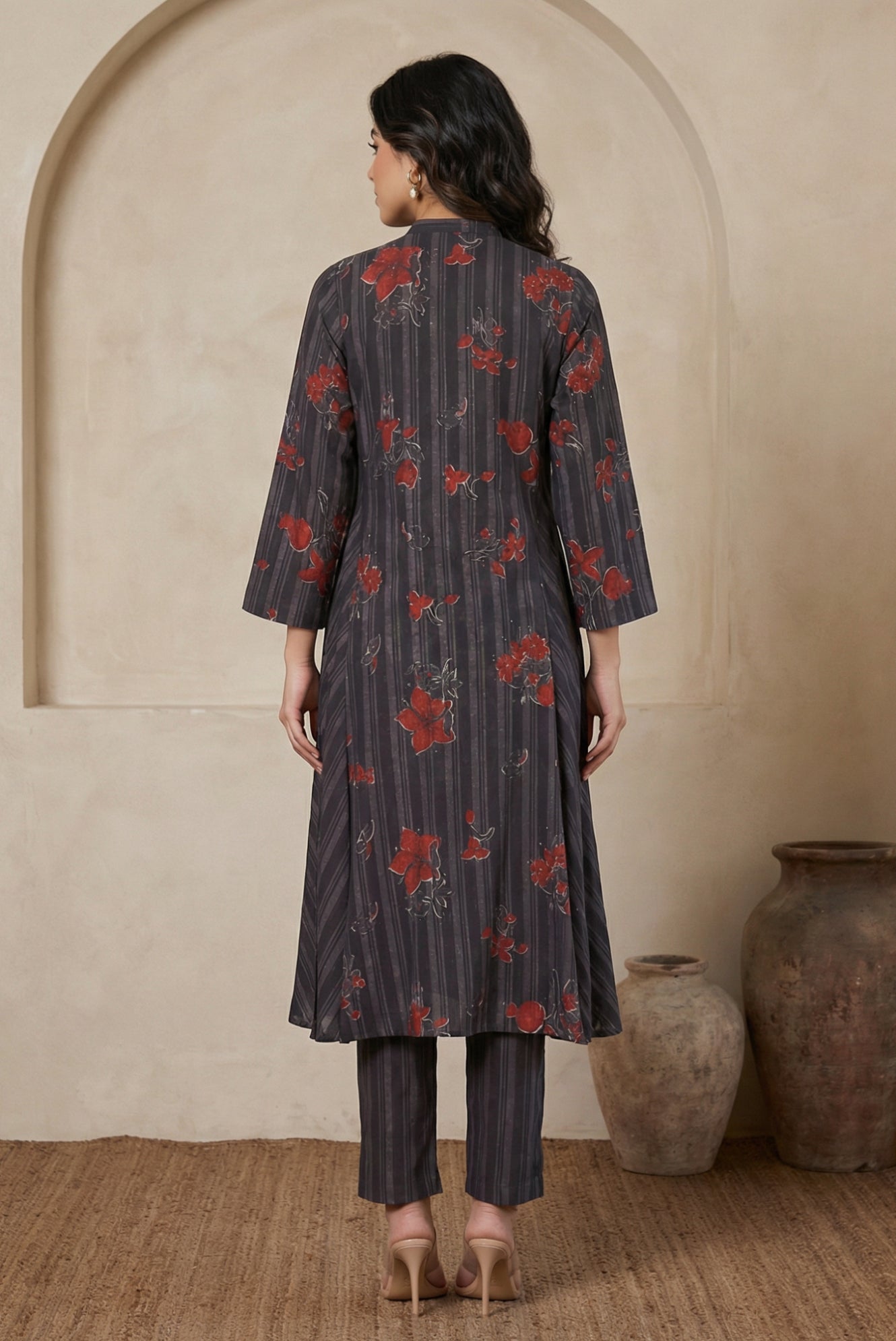 Charcoal Black Floral Printed Crepe Straight Kurta with Straight Pants Co-ord Set