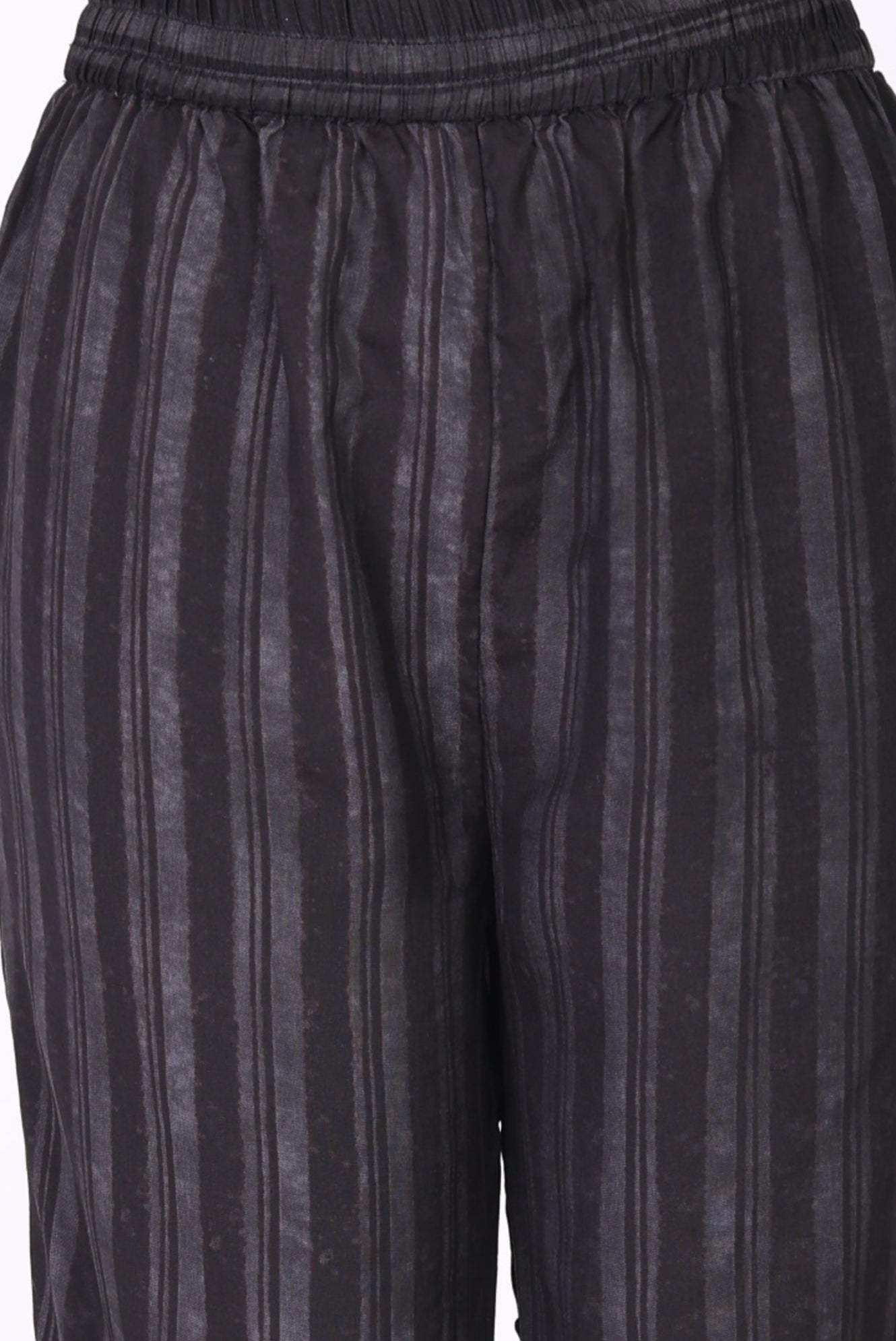 Charcoal Black Floral Printed Crepe Straight Kurta with Straight Pants Co-ord Set