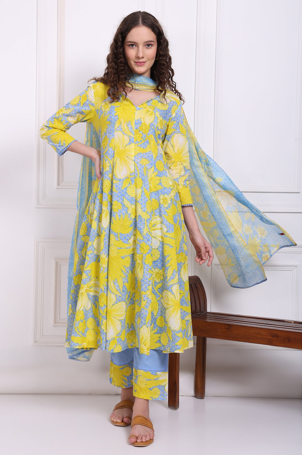 Blue Bold Floral Printed Pure Cotton Flared Kurta, Straight Pants and Dupatta Set - XS