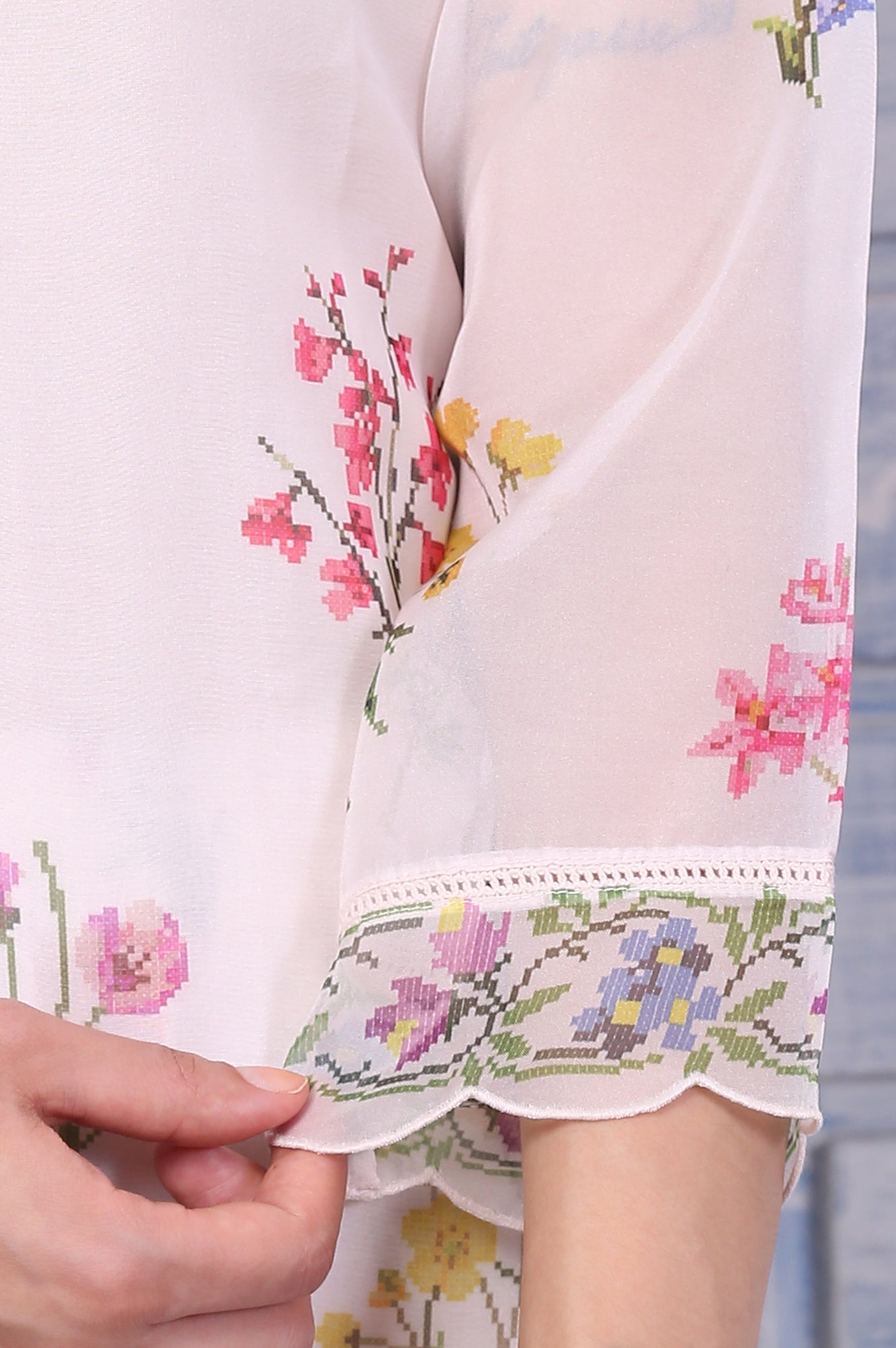 Cream Floral Printed Organza Straight Kurta and Pants Co-ord Set