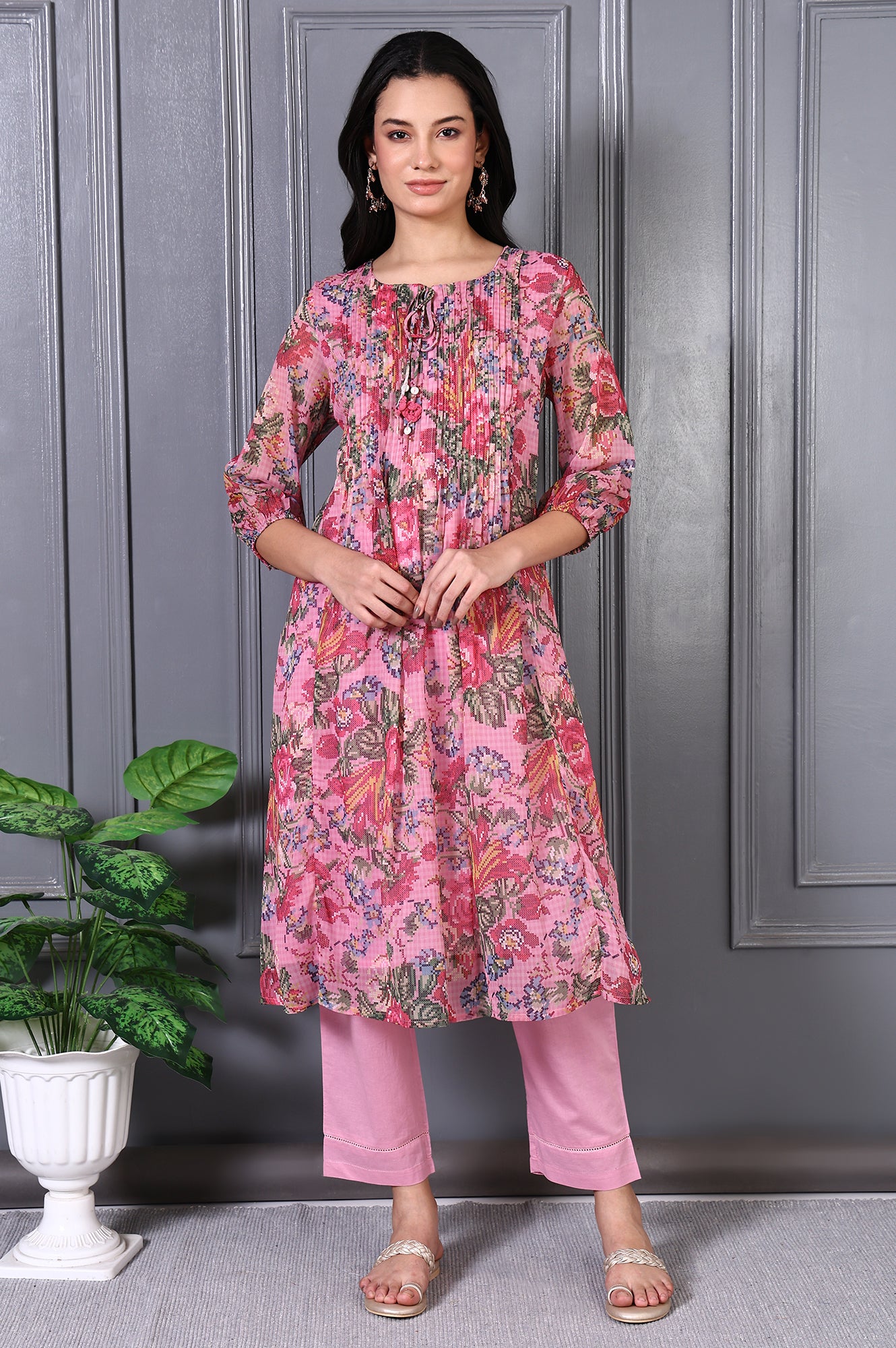 Pink Floral Printed Pintuck Yoke Chiffon Straight Kurta and Pants Co-ord Set