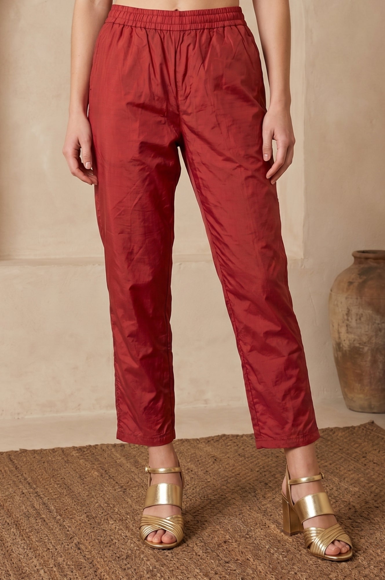 Maroon Solid Zari Chanderi Straight Fit Ankle Length Pants