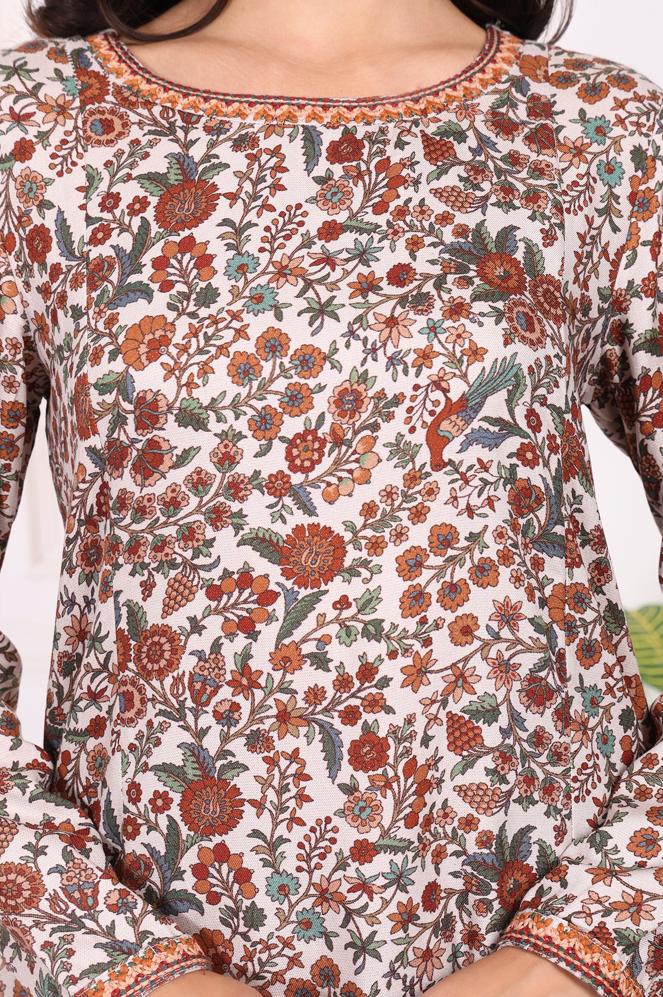 White Floral Printed Straight Kurta and Straight Pants Set