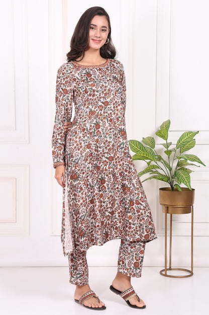 White Floral Printed Straight Kurta and Straight Pants Set