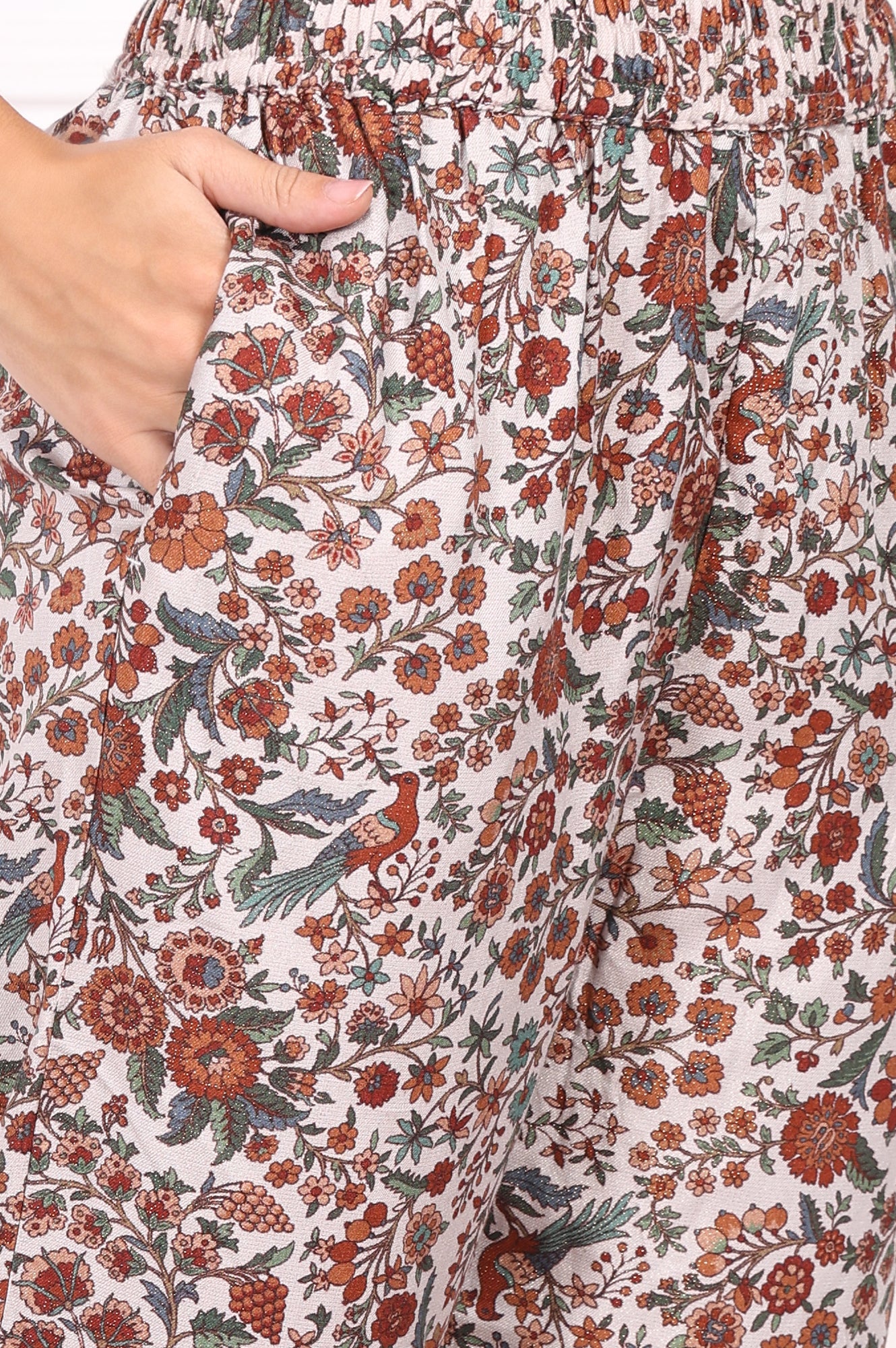 White Floral Printed Straight Kurta and Straight Pants Set