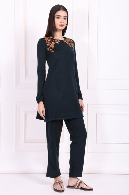 Green Embroidered A-Line Acrylic Kurta with Straight Pant