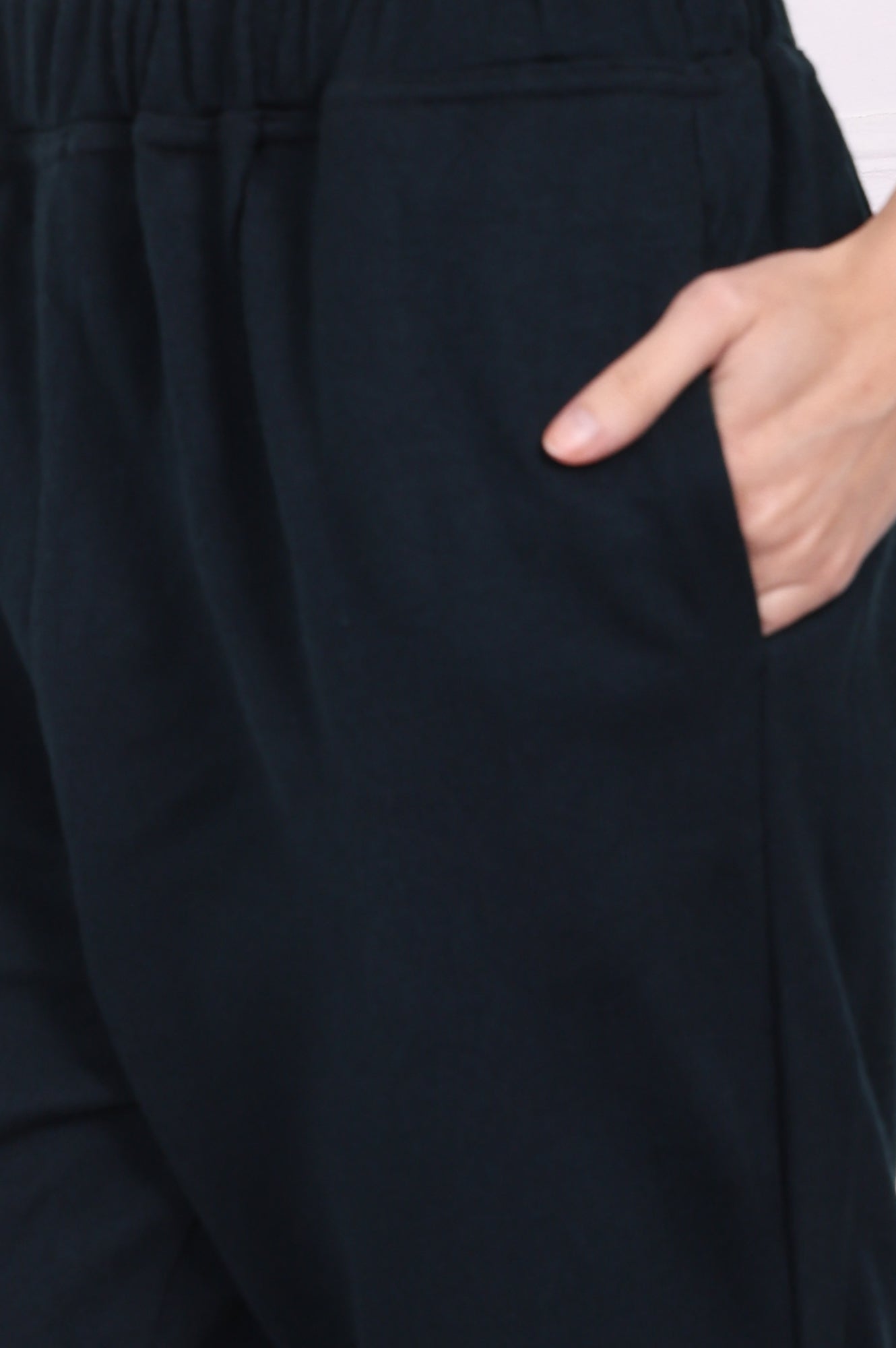 Green Embroidered A-Line Acrylic Kurta with Straight Pant