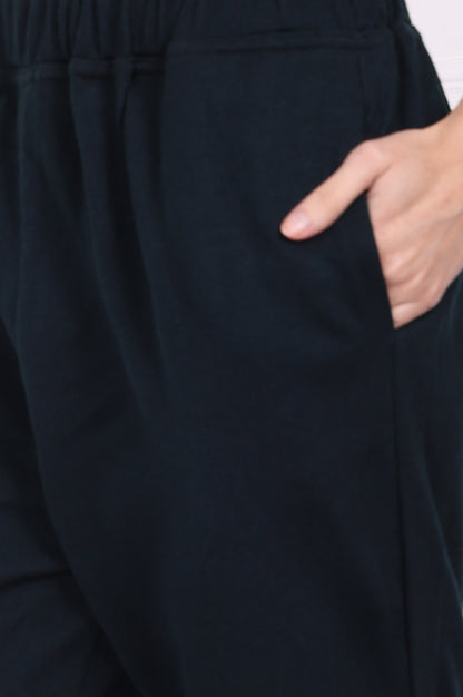 Green Embroidered A-Line Acrylic Kurta with Straight Pant