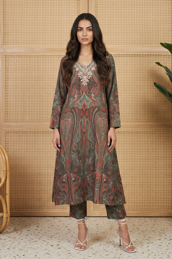 Green Paisley Mettalic Embroidered Pashmina Shimmer Anarkali Kurta with Straight Pants Set