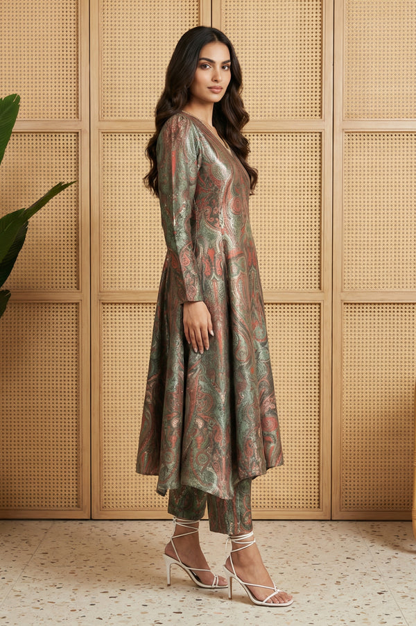 Green Paisley Mettalic Embroidered Pashmina Shimmer Anarkali Kurta with Straight Pants Set