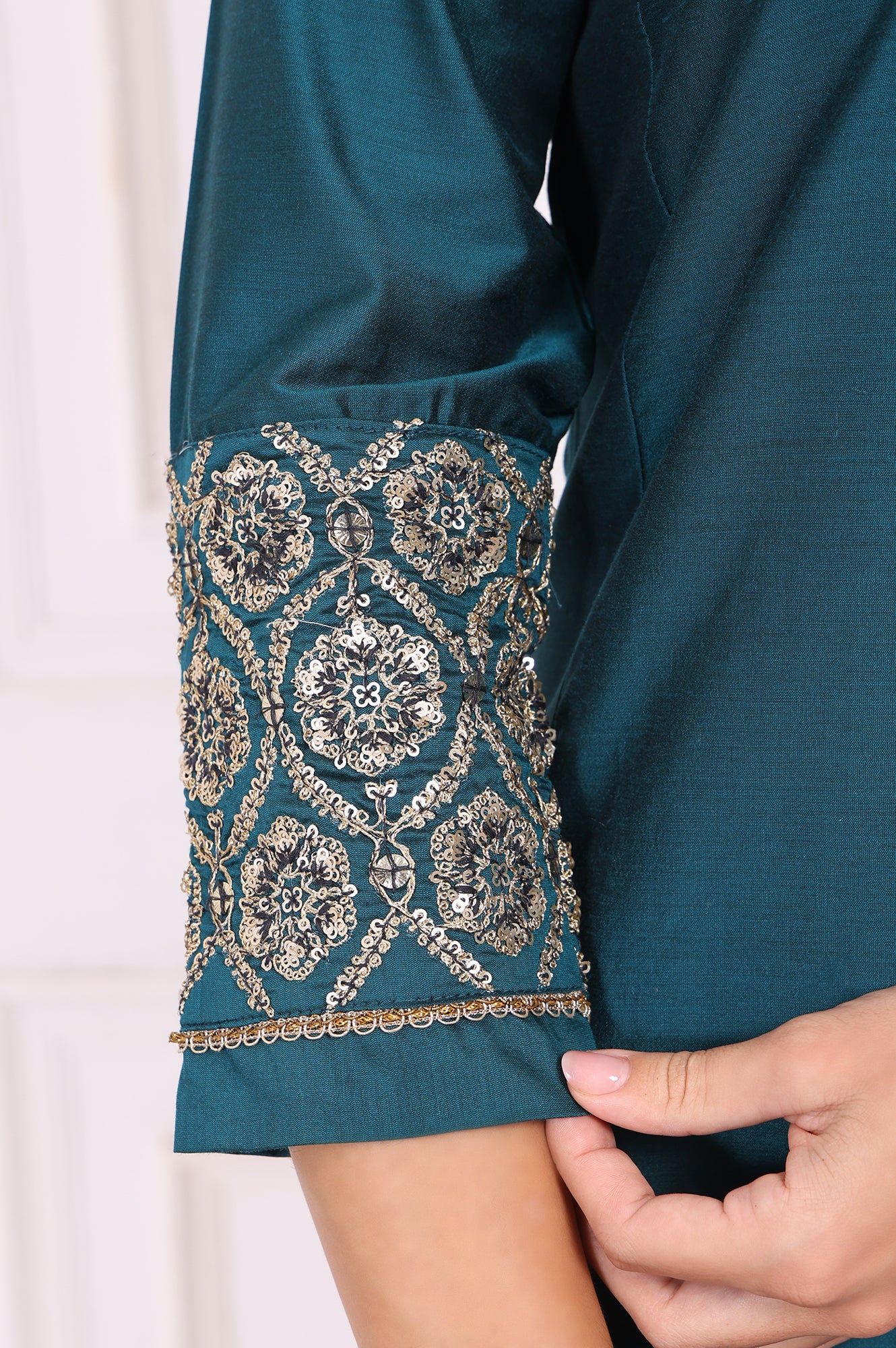 Teal Solid Embroidered Straight Kurta and Straight Pants Set