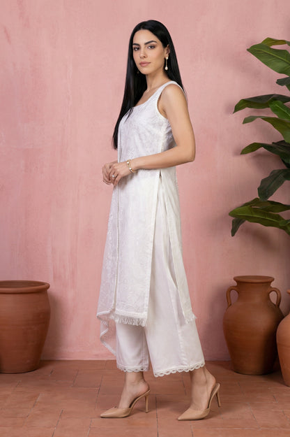 White Lace Floral Printed Straight Kurta With Parallel Pants And Brasso Dupatta Set
