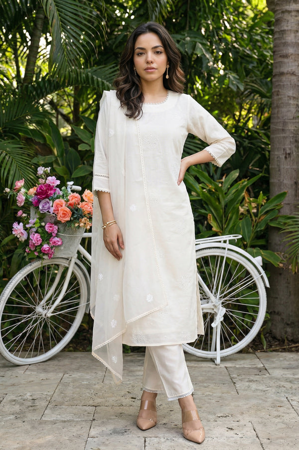 Off White Thread Embroidered Chanderi Straight Kurta with Straight Pants and Organza Dupatta Set