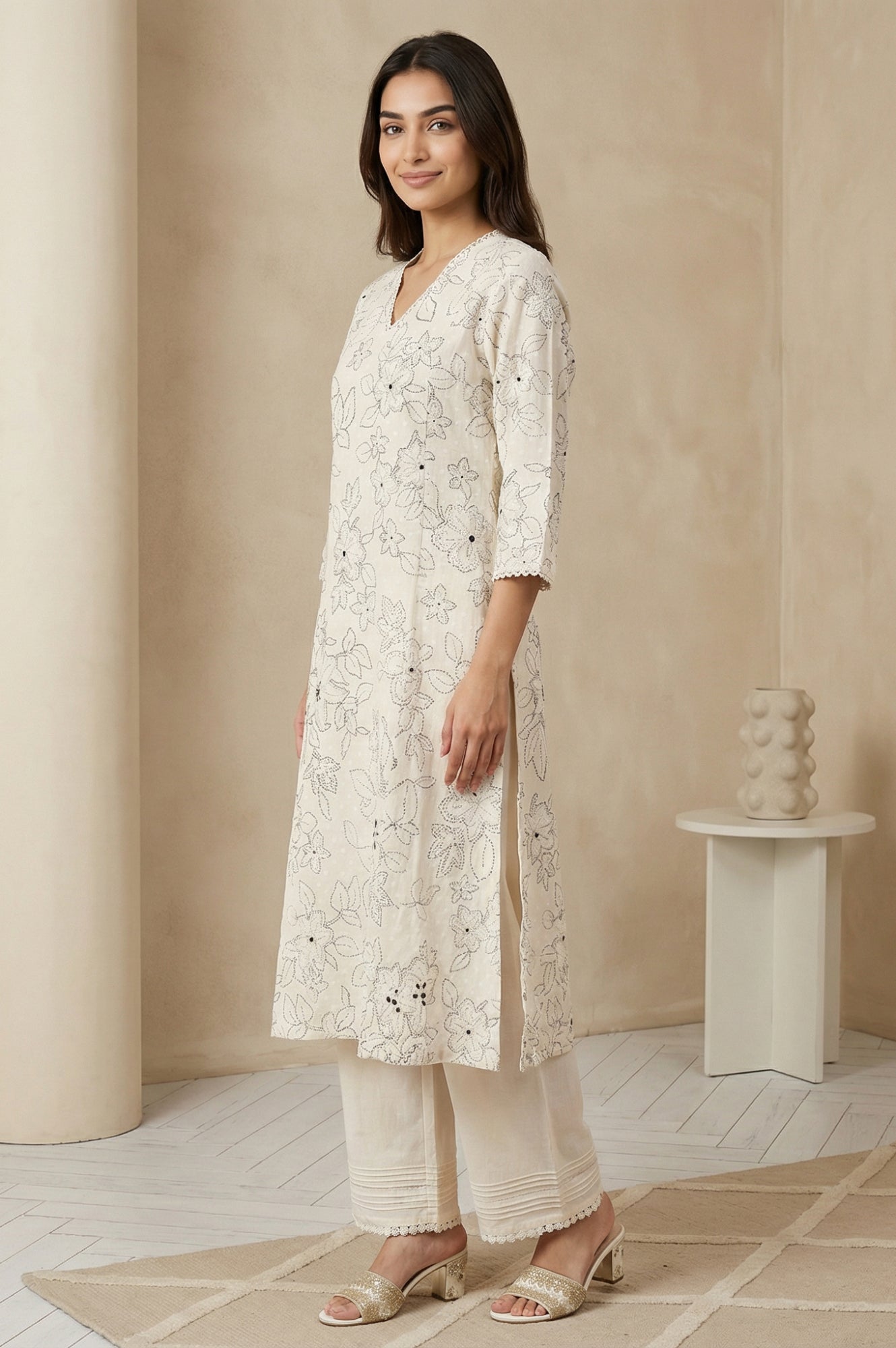 Off White Floral Printed Thread Work Pure Cotton Straight Kurta with Pants Set