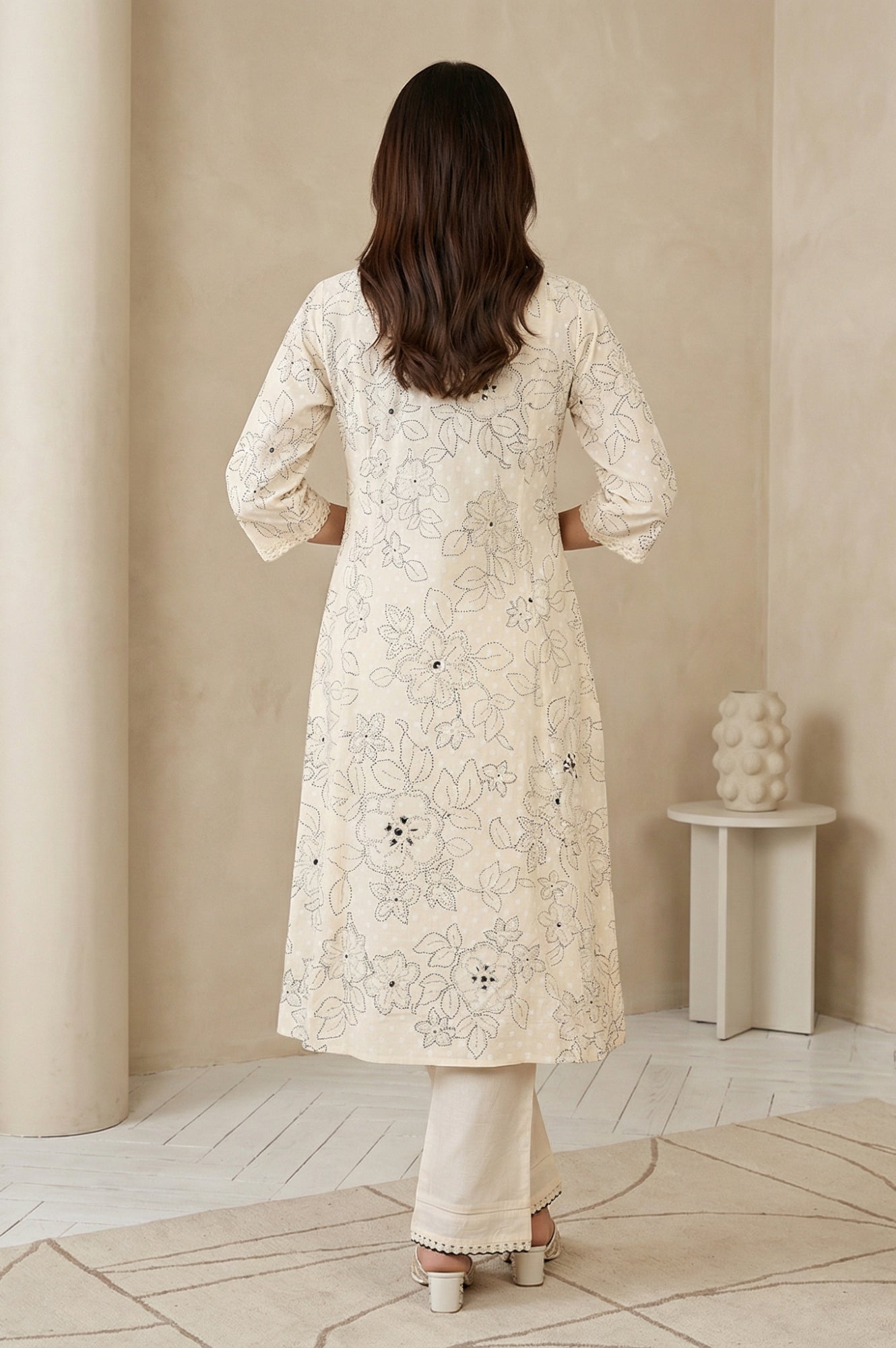 Off White Floral Printed Thread Work Pure Cotton Straight Kurta with Pants Set