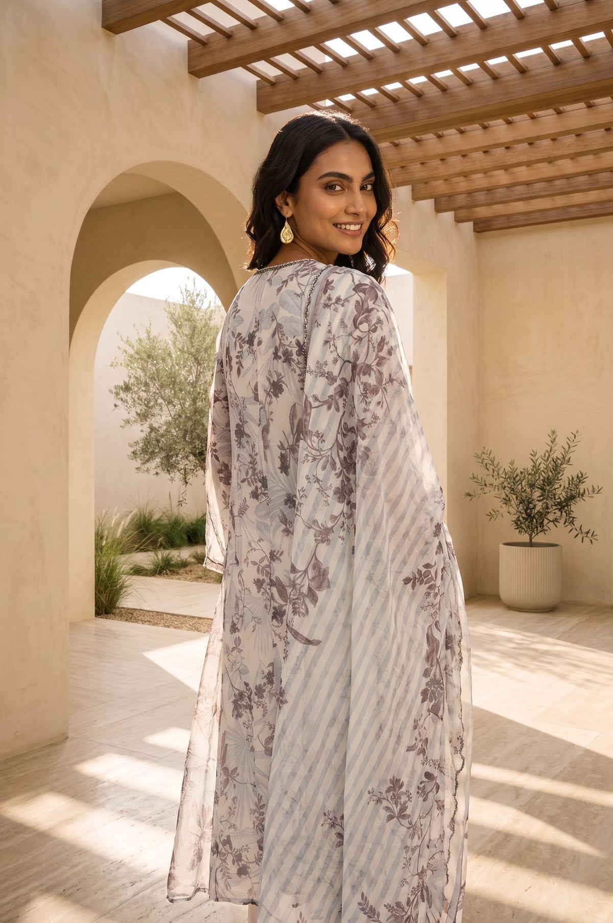 Off White Floral Printed Thread Embroidered Straight Kurta with Straight Pants and Dupatta Set