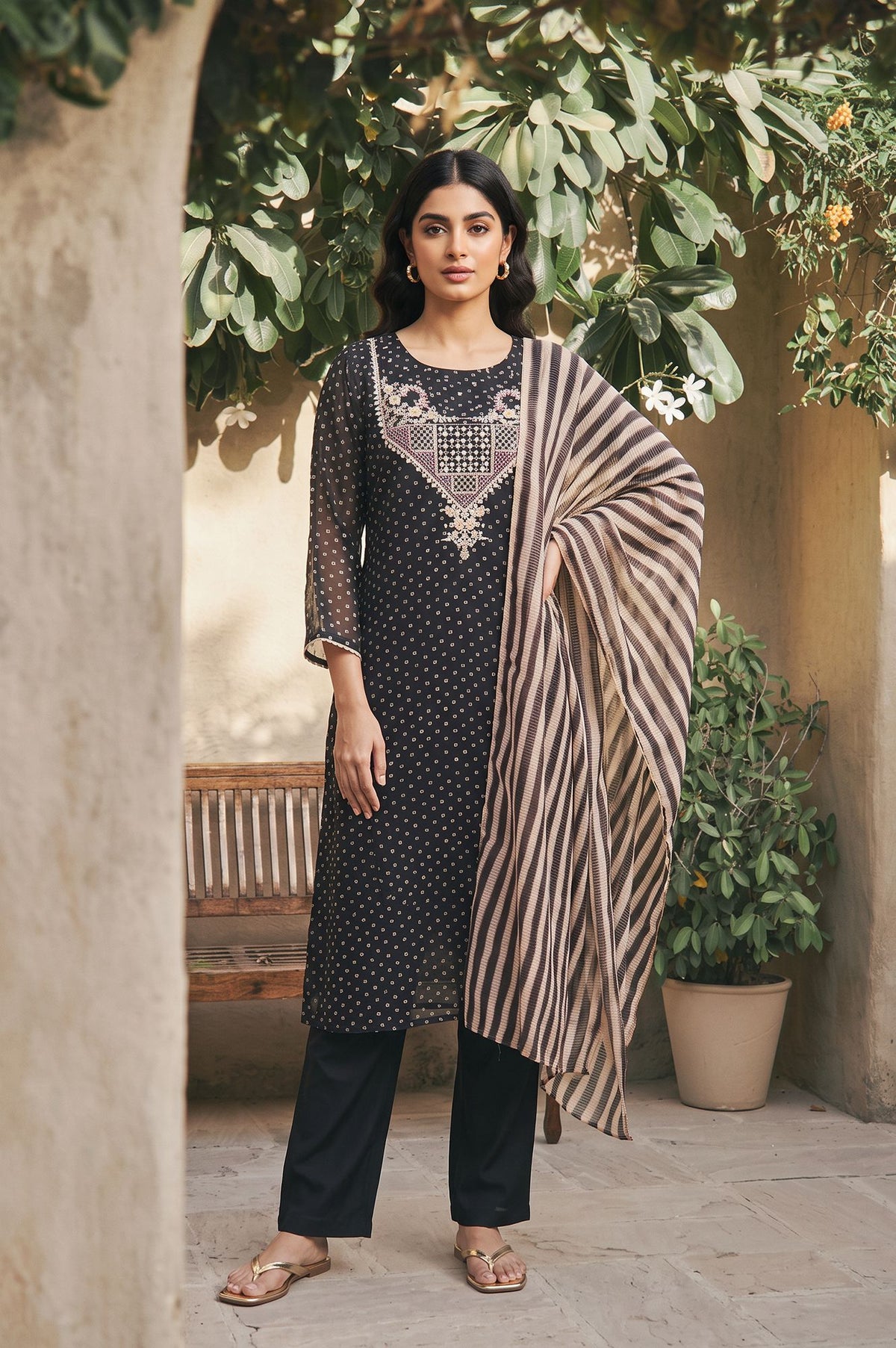 Black Bandhani Embroidered Organza Straight Kurta with Pants and Dupatta Set - XS