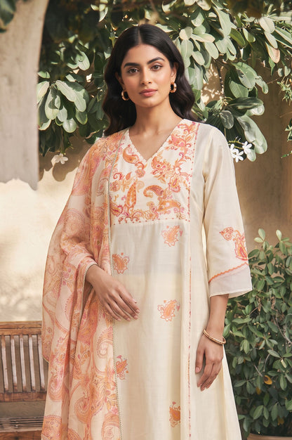 Off White Thread Embroidered Straight Kurta with Pants and Dupatta Set