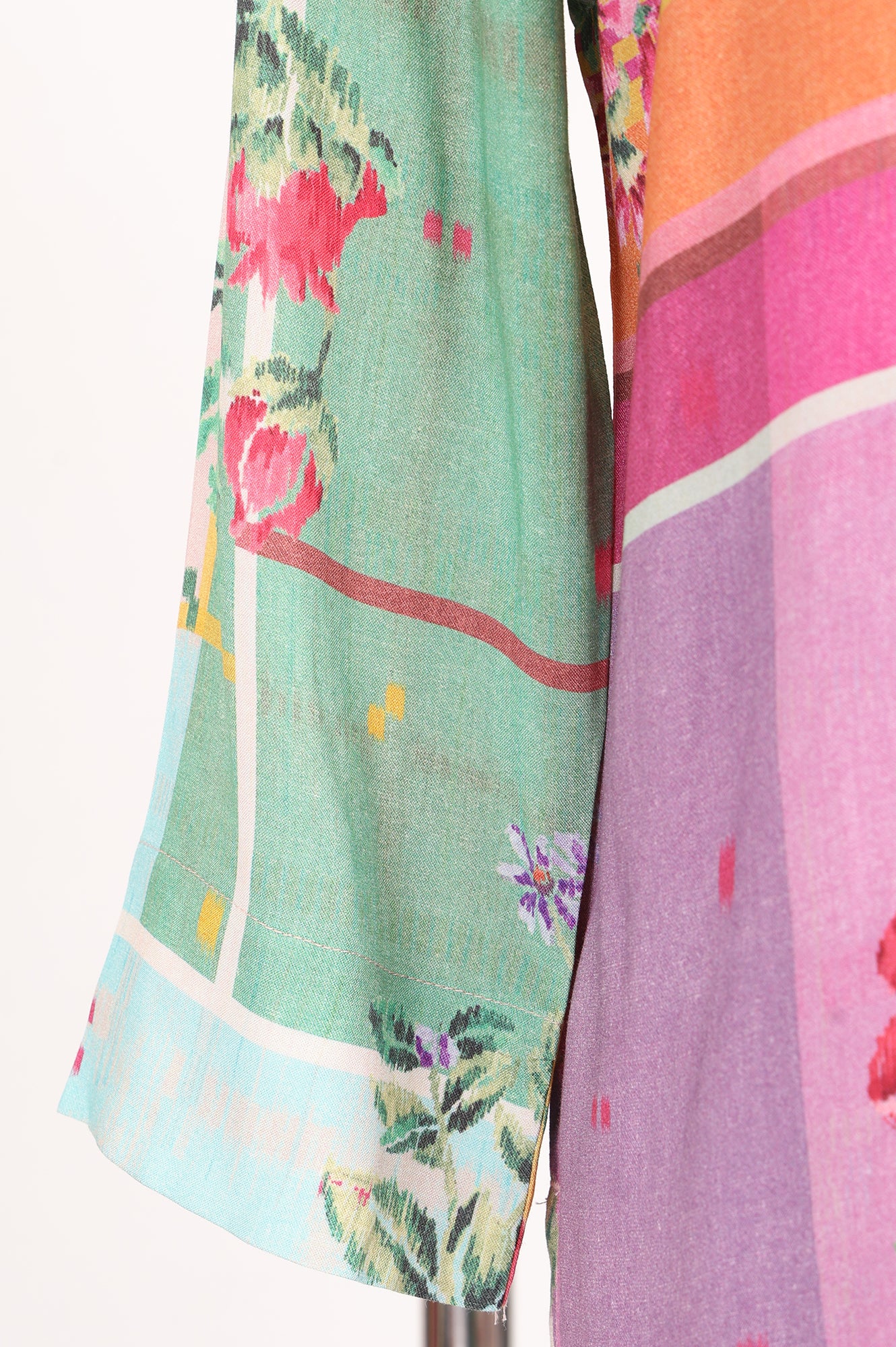 Multicolor Floral Printed Straight Kurta With Pants Co-ord Set