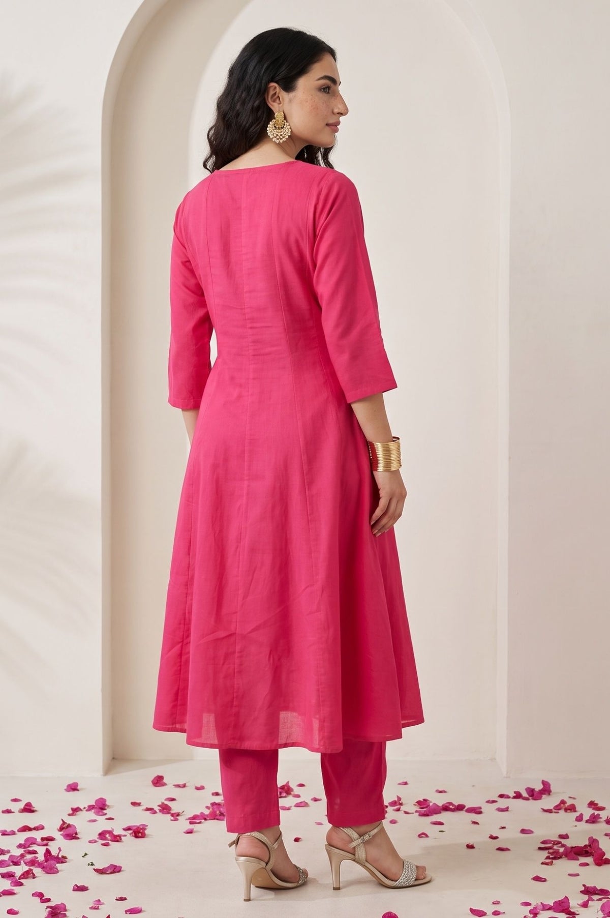 Pink Thread Embroidered Chanderi Straight Kurta with Pants Co-ord Set
