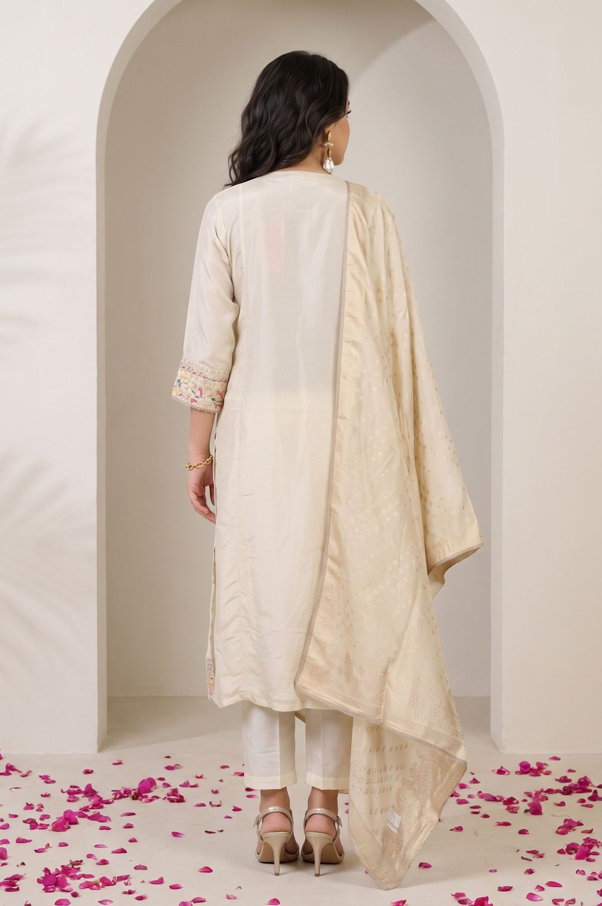 Off White Thread Embroidered Yarn Dyed Tissue Dola Straight Kurta with Straight Pants and Dupatta Set