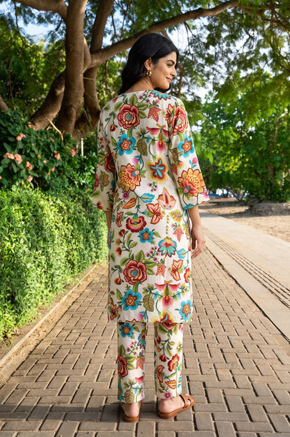 Off White Floral Printed Straight Kurta with Pants Co-ord Set