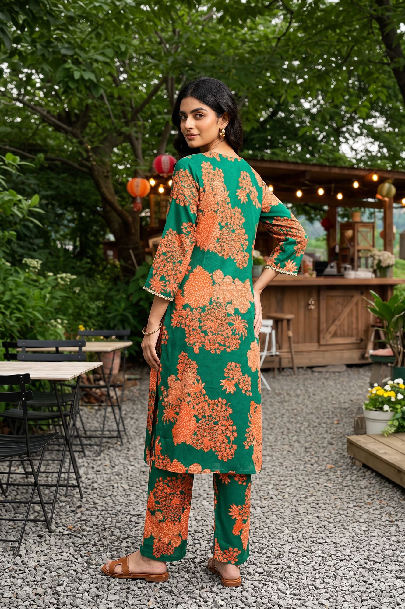 Green Floral Printed Satin Straight Kurta with Pants Co-ord Set