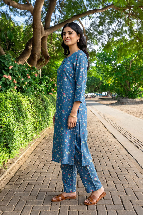 Blue Floral Printed Straight Kurta with Pants Co-ord Set