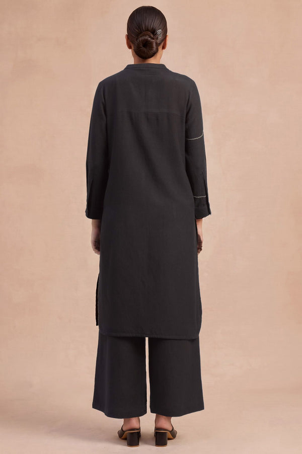 Airport Arrival Embroidered Straight Kurta & Pant Set