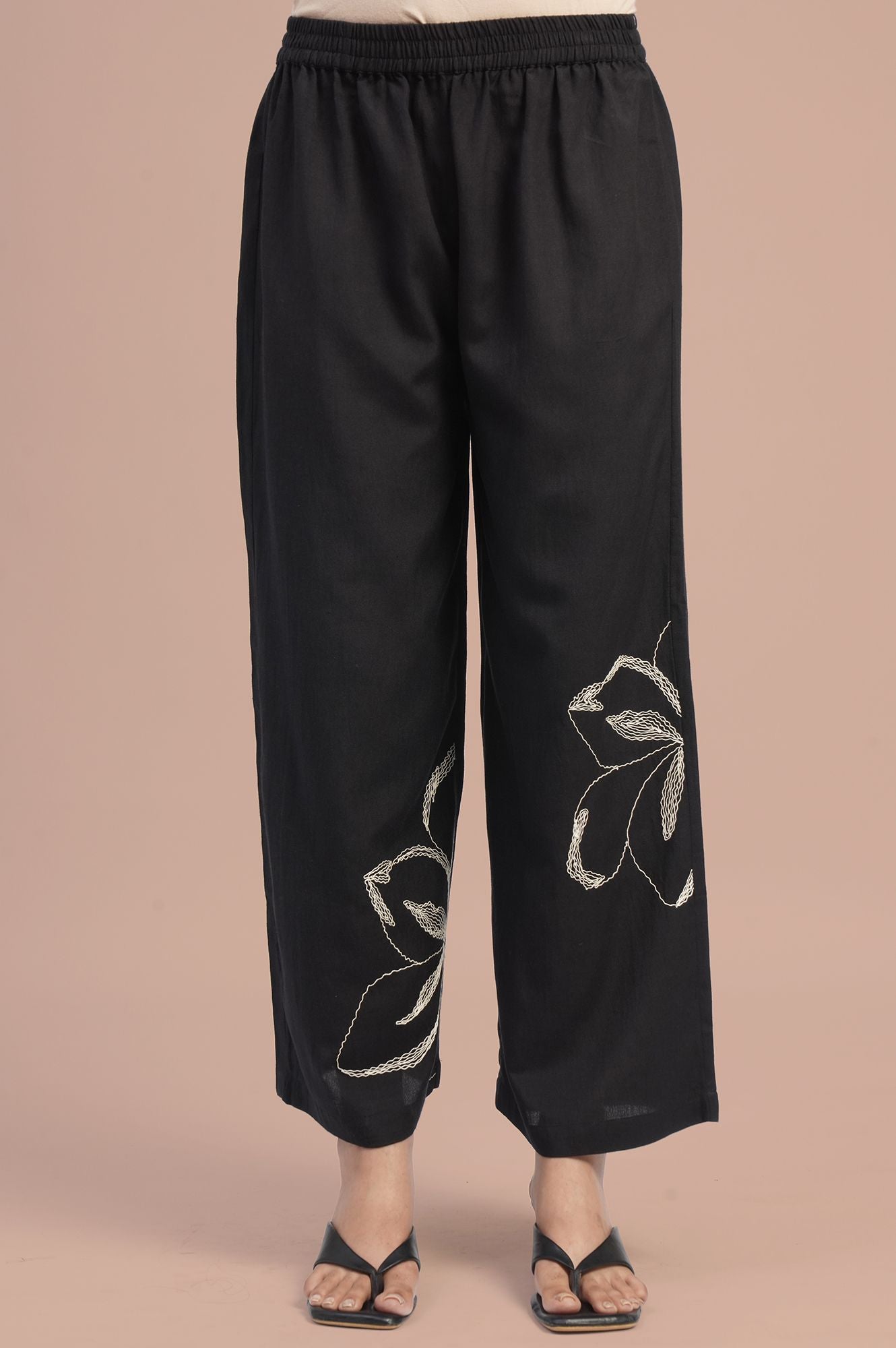 Airport Arrival Embroidered Straight Kurta &amp; Pant Set