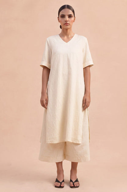 Boardroom Elegance Textured Stright Kurta &amp; Flared Pant Set