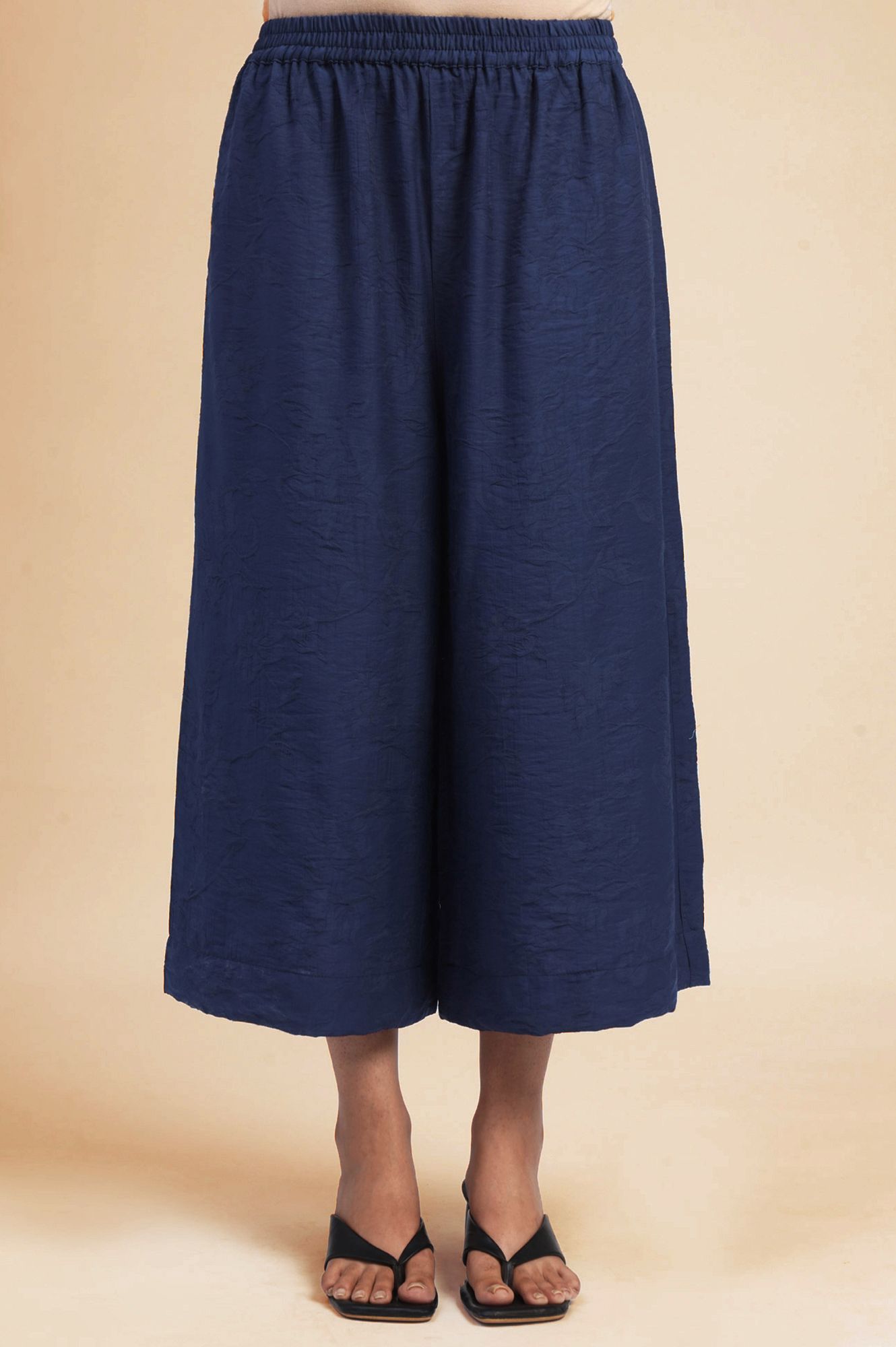 Textured Ease Travel Kurta &amp; Pant Set