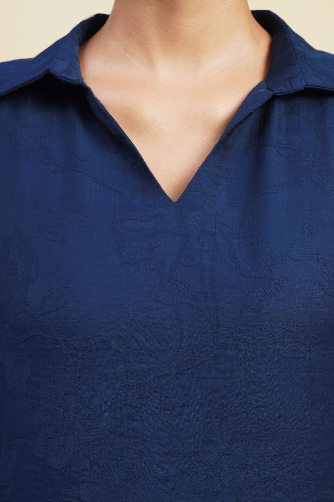 Textured Ease Travel Kurta &amp; Pant Set