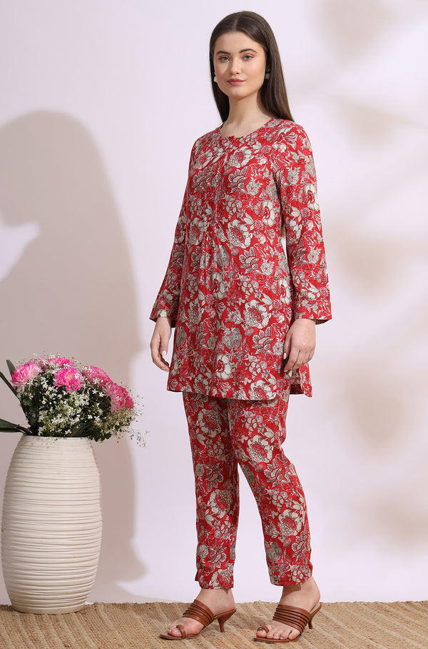 Red Floral Printed Rayon Straight Short Kurti and Pants Co-ord Set