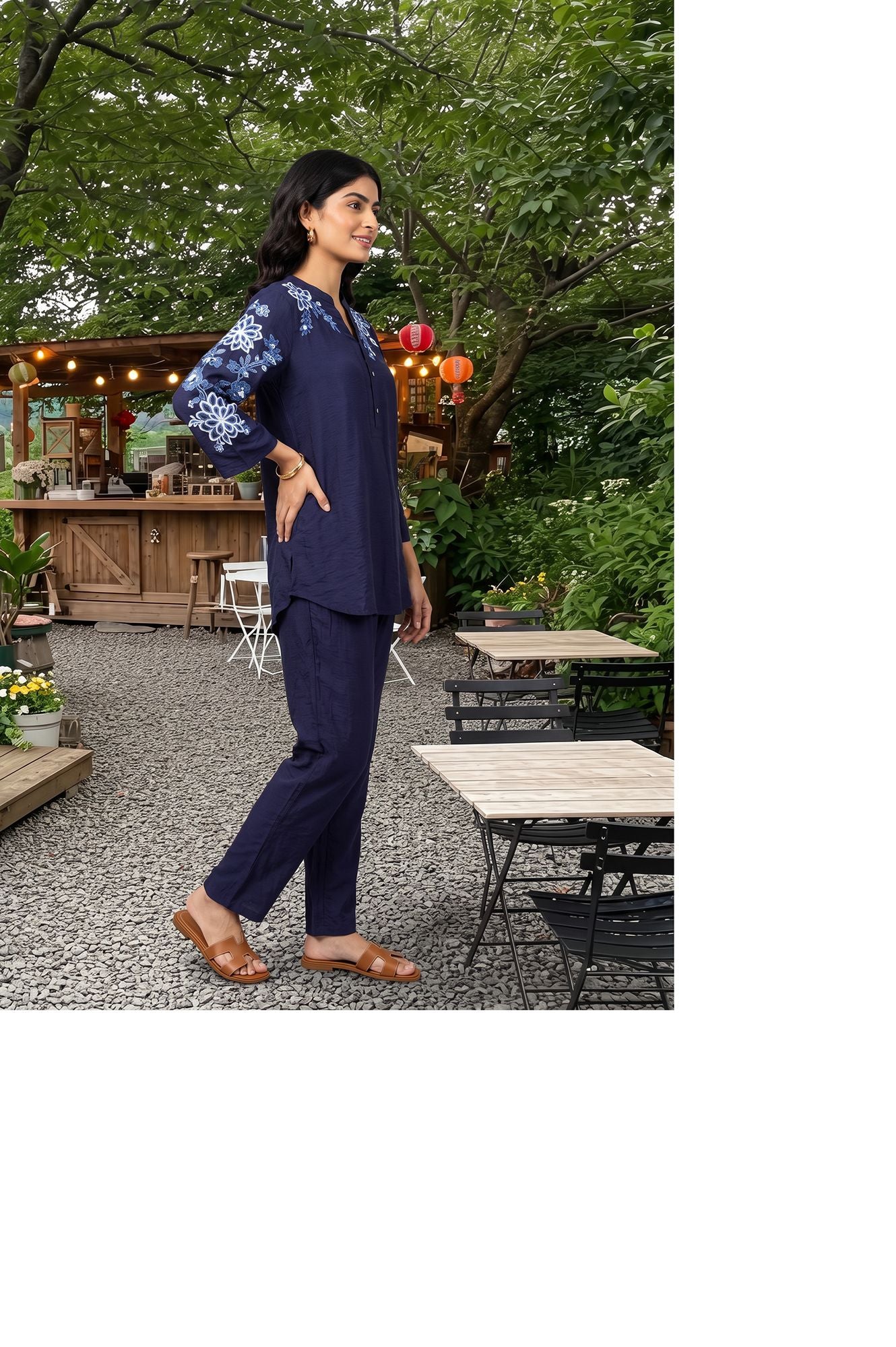 Navy Blue Thread Embroidered Straight Kurta with Pants Co-ord Set