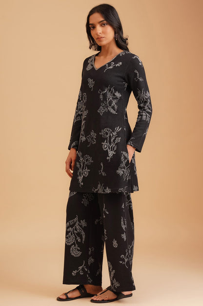 Black Floral Printed Sequins Yarn Dyed Jacquard Straight Winter Kurta with Parallel Pant Set