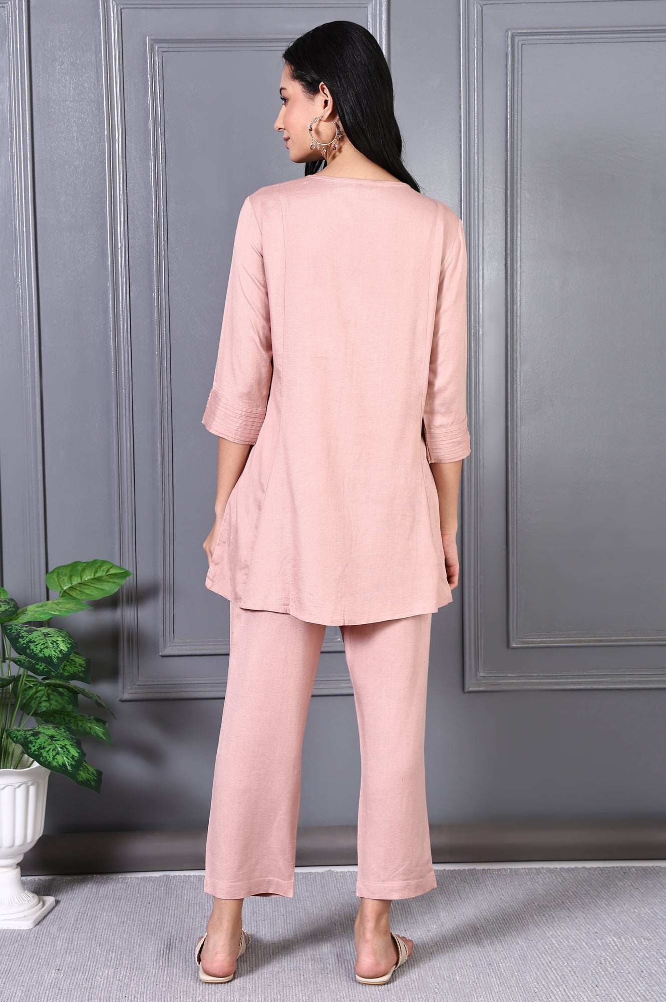 Pink Thread Embroidered Rayon Flax Straight Tunic and Pants Co-ord Set