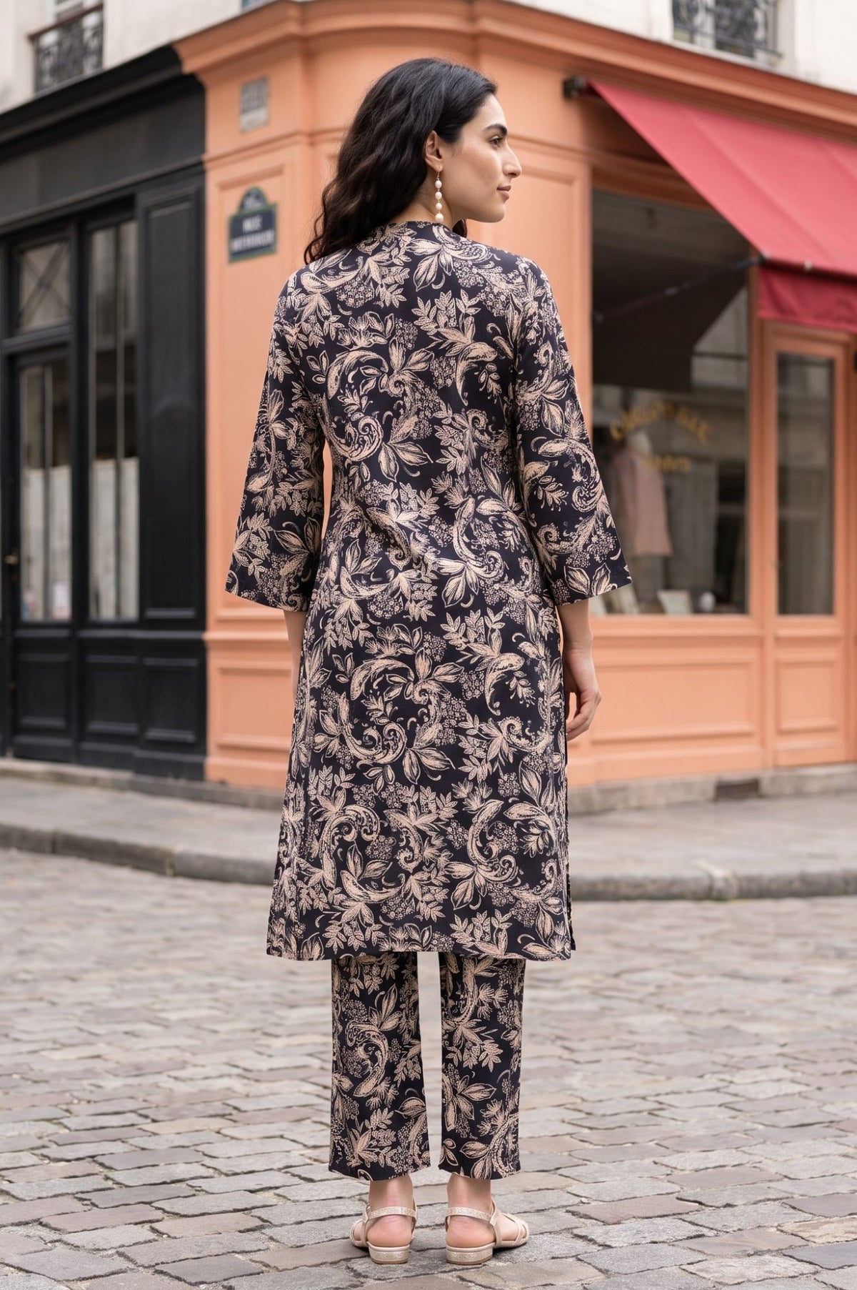 Black Floral Printed Straight Kurta
