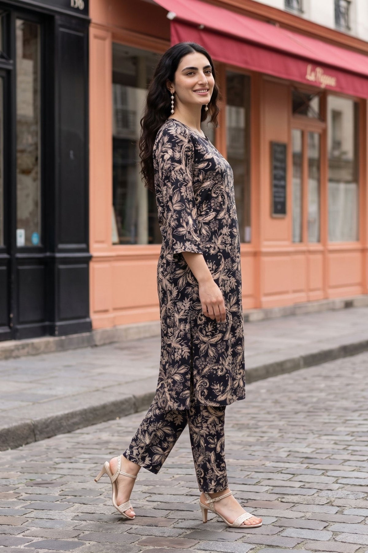 Black Floral Printed Straight Kurta