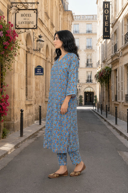 Blue Conversational Printed Satin Straight Kurta