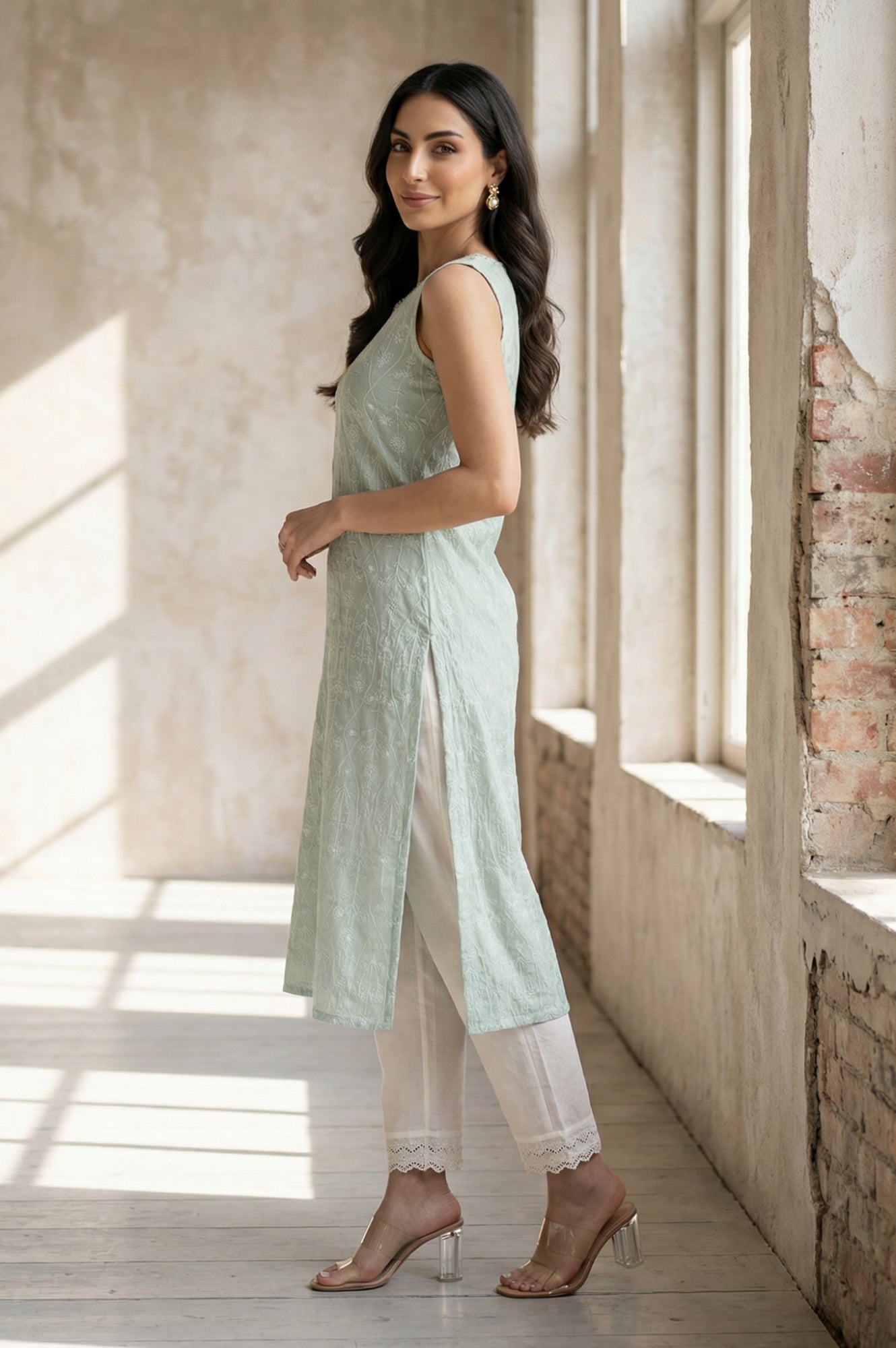 Sea Green Thread Embroidered Rayon Straight Kurta