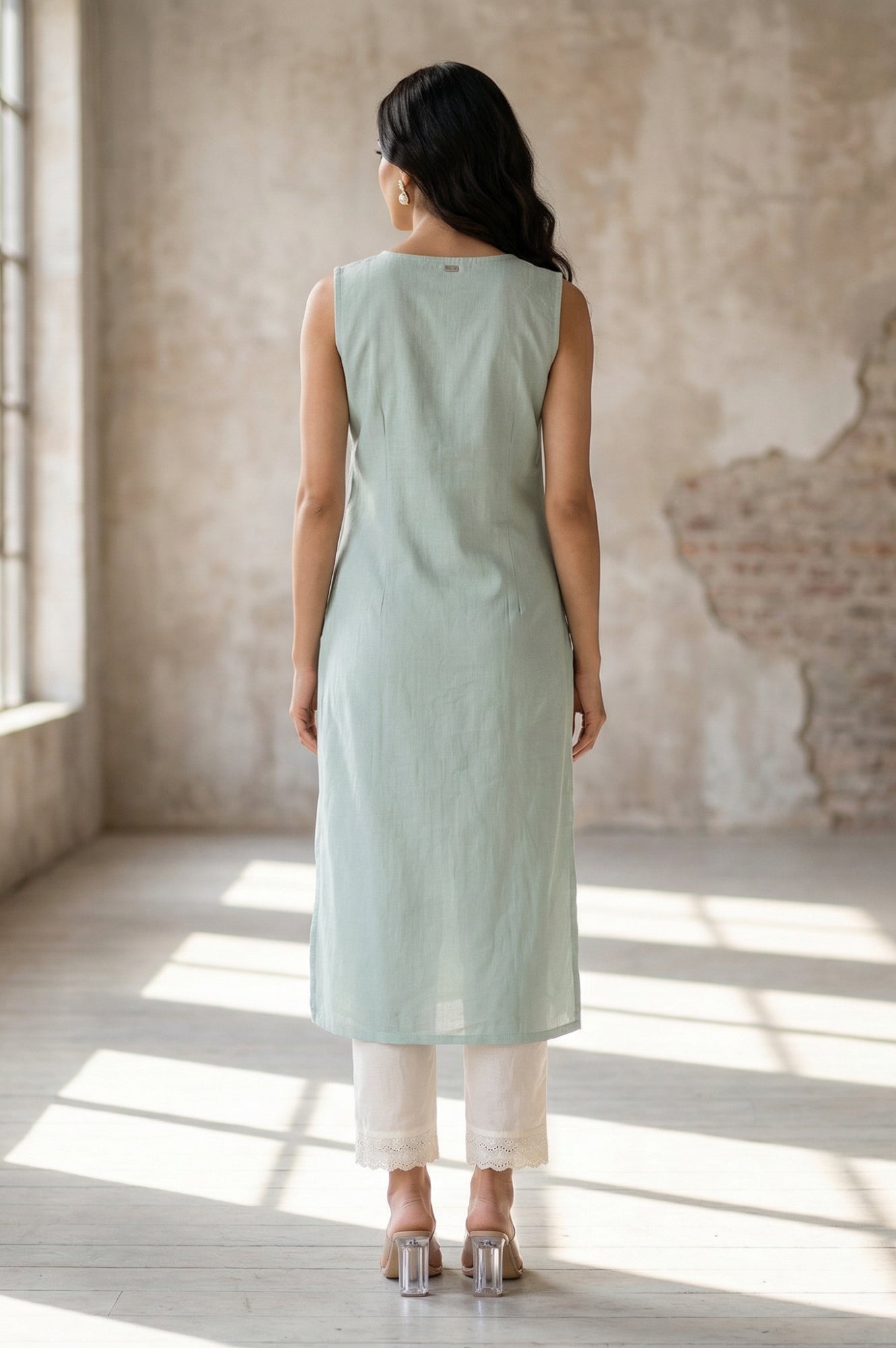 Sea Green Thread Embroidered Rayon Straight Kurta