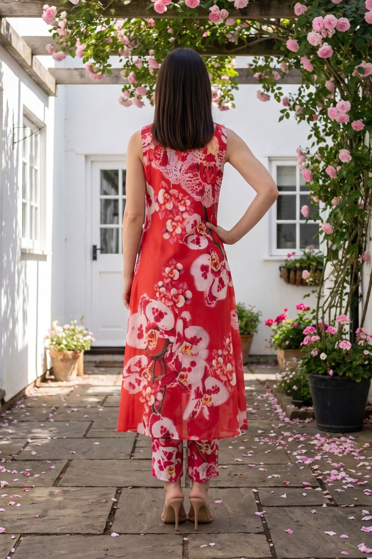 Red Floral Printed Sleeveless Modal Straight Kurta