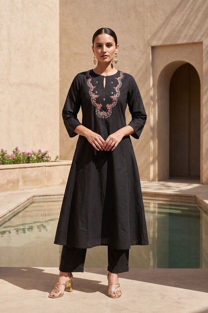 Black Embroidered Straight Kurta