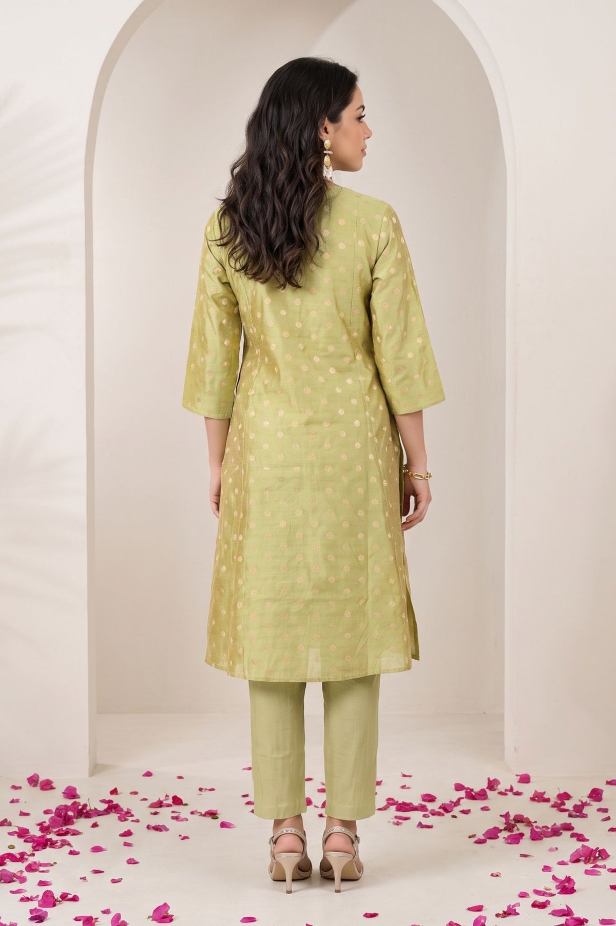 W Green Yarn Dyed Embroidered Chanderi Straight Kurta