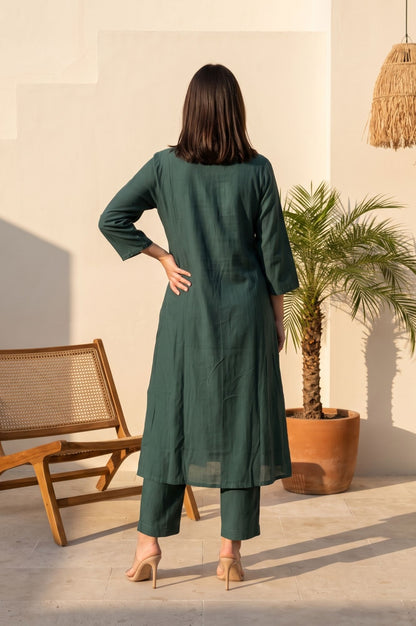 Green Zari Embroidered Faux Chanderi Straight Kurta